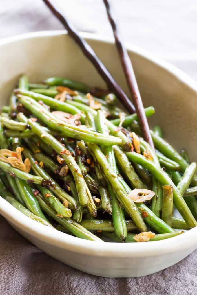 https://www.wickedspatula.com/wp-content/uploads/2015/07/Asian-Green-Beans-1.jpg