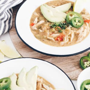 Healthy Paleo White Turkey Chili Recipe - Wicked Spatula